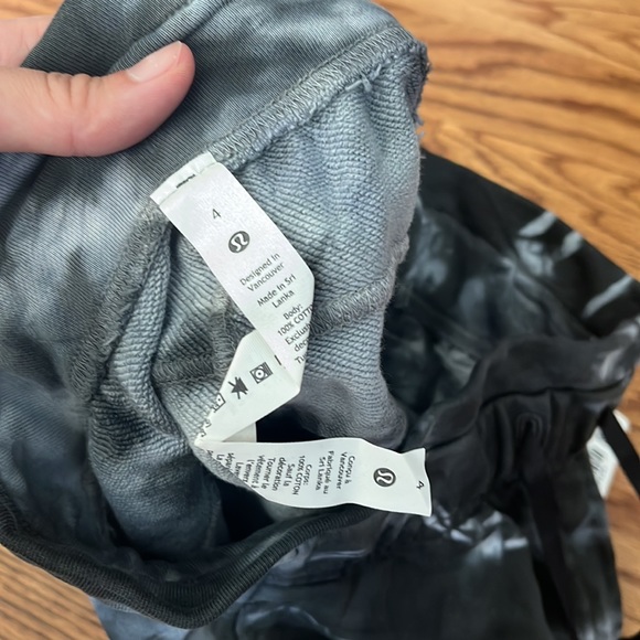 Lululemon shorts - Picture 8 of 9